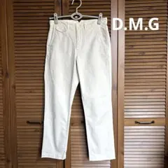 D.M.G ストレッチテーパードトラウザー　デニムパンツのサムネイル