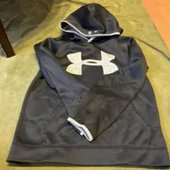 Under Armour フード付きパーカー YXL