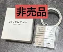 美品 GIVENCHY エッフェル塔 キーリング - メルカリ