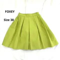 フォクシーライムグリーン プリーツスカート 　SILK　ひざ丈Size38のサムネイル
