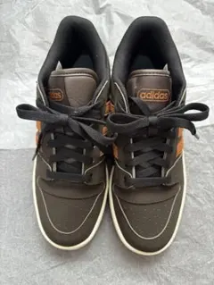 adidas ブラウン/オレンジ スニーカー