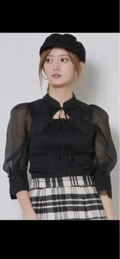 snidel デコルテオープンブラウス