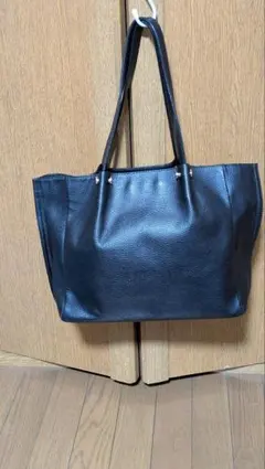 russet　オールレザートートバッグ　ブラック