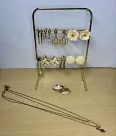【アクセサリー】イヤリング ネックレス まとめ売り（ゴールド/シルバー）
