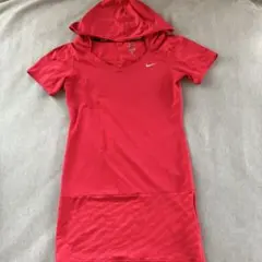 【未使用に近い】ナイキ　NIKE ドライフィットランニングTシャツ・ワンピースのサムネイル