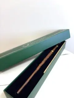 【限定品】ハリーポッター　オリバンダーの店 ヨーロッパナラと不死鳥の羽根の杖