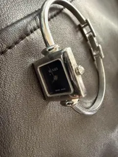 バングルウォッチ