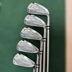 Item thumbnail for item 9dd81d25-ca1e-447d-9a67-0057a0d95282