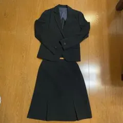 ブラックスーツ（ジャケット・スカート）