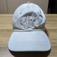 Calvin Klein グレー キャップ