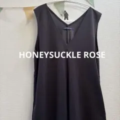 HONEYSUCKLE ROSE黒のVネックサロペット