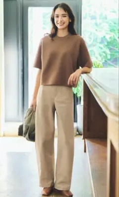 【新品タグ付き】ユニクロ UNIQLOジャージーバレルレッグパンツ