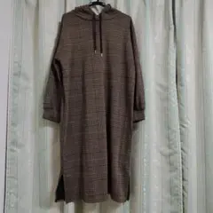 千鳥格子柄 フード付きパーカーワンピース 裏起毛 ぽわん袖