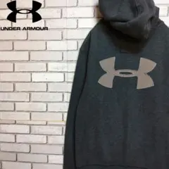 UNDER ARMOUR アンダーアーマー　フルジップパーカー　刺繍デカロゴ！