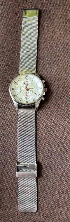 SEIKO　クロノグラフ　デイト　メンズ腕時計　クォーツ　3針のサムネイル