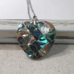 【海の宝石】ニュージーランドアヴァロンシェルのハート型ネックレス　①