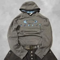 00s oakley logo foodie y2k archive c-boyのサムネイル
