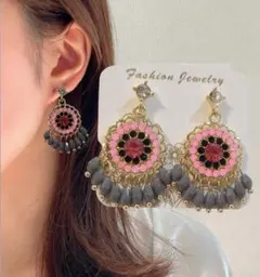 ボヘミアンイヤリング・ピアス✨　キラキラかわいい　　エスニック　　アジアン