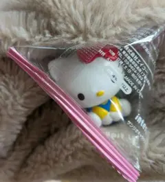 サンリオキャラクターズ　おすわりインテリアミニフィギュア　ハローキティ