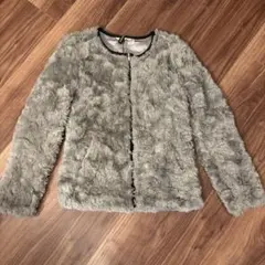 H&M フェイクファー ジャケット グレーのサムネイル