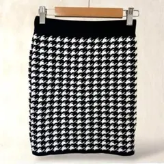 スキニーリップ　ミニタイトスカート　モノトーン　M　千鳥格子　アクリル　美品✨のサムネイル