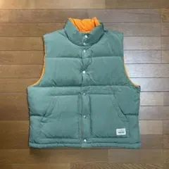 STÜSSY ダウンベスト オリーブグリーン - メルカリ
