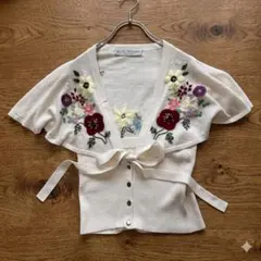 KEITA MARUYAMAリボン刺繍　花モチーフ　リボン　ケープカーディガンのサムネイル