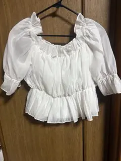 しまむら ホワイト フリル パフスリーブ ブラウス オフショル