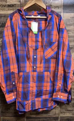 フード付きチェックシャツ