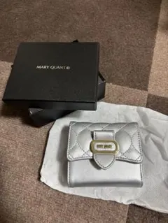 MARY QUANT シルバー 二つ折り財布