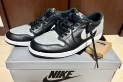 Nike Air Jordan 1 Retro Low OG "Shadow"のサムネイル