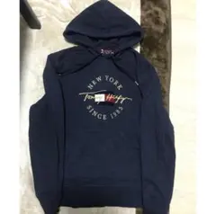 トミー　ヒルフィガー　パーカー　Mサイズ