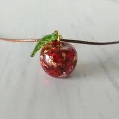 No.2465 赤りんご ネックレス(小) ハンドメイド レジン