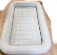 12/14まで　Intex ハンドポンプ付き　インテックス　キッズトラベルベッド