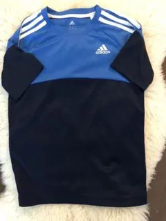 《美品》adidas アディダス Tシャツ  150センチ