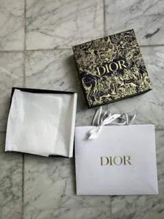 Dior ショッパーとボックスセット 中サイズ