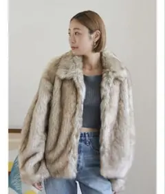 ungrid ボリュームデザインファーコート ベージュ