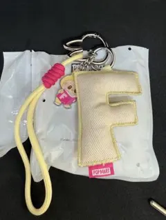 ラブブ　アルファベットペンダント【F】