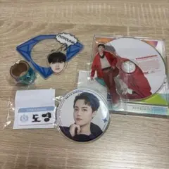 treasure ドヨン アクリルスタンド CD Hello 缶バ カプセルトイ