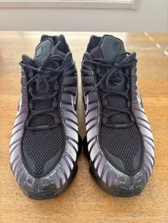 Nike Shox スニーカー ブラック/グレー/ホワイト29cm