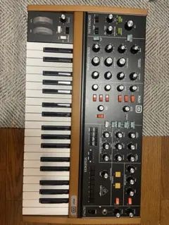 【最安値】Behringer POLY D アナログシンセ（美品・付属品完備） Behringer「Poly D」発表！ポリフォニック仕様ついに登場