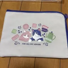 カルディ　フラットポーチ　猫のサムネイル