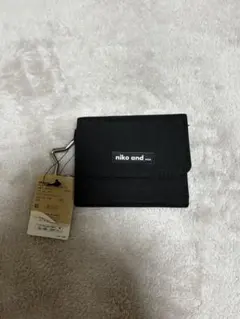 【新品未使用】niko and ... ブラック三つ折り財布