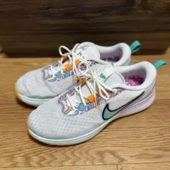 NIKE スニーカー ホワイト マルチカラーのサムネイル