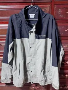 Columbia ナイロンジャケット XL カーキー　ブラック