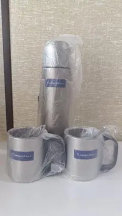 未使用のステンレスボトルとマグカップ2個のセット　スプーン2本と専用ケース