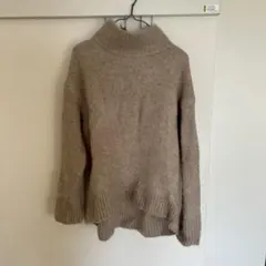 タートルネックセーター