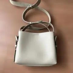 新品未使用　Ｈ＆Ｍ　ショルダーバッグ