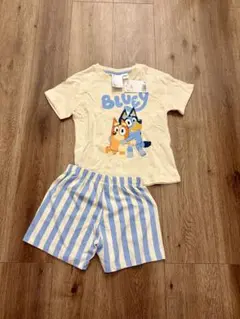 H&M Bluey パジャマ セット 100-105cm 新品　ブルーイのサムネイル