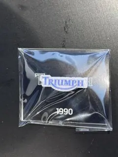 Triumph トライアンフ 1990ロゴ ピンバッジ 新品未開封のサムネイル